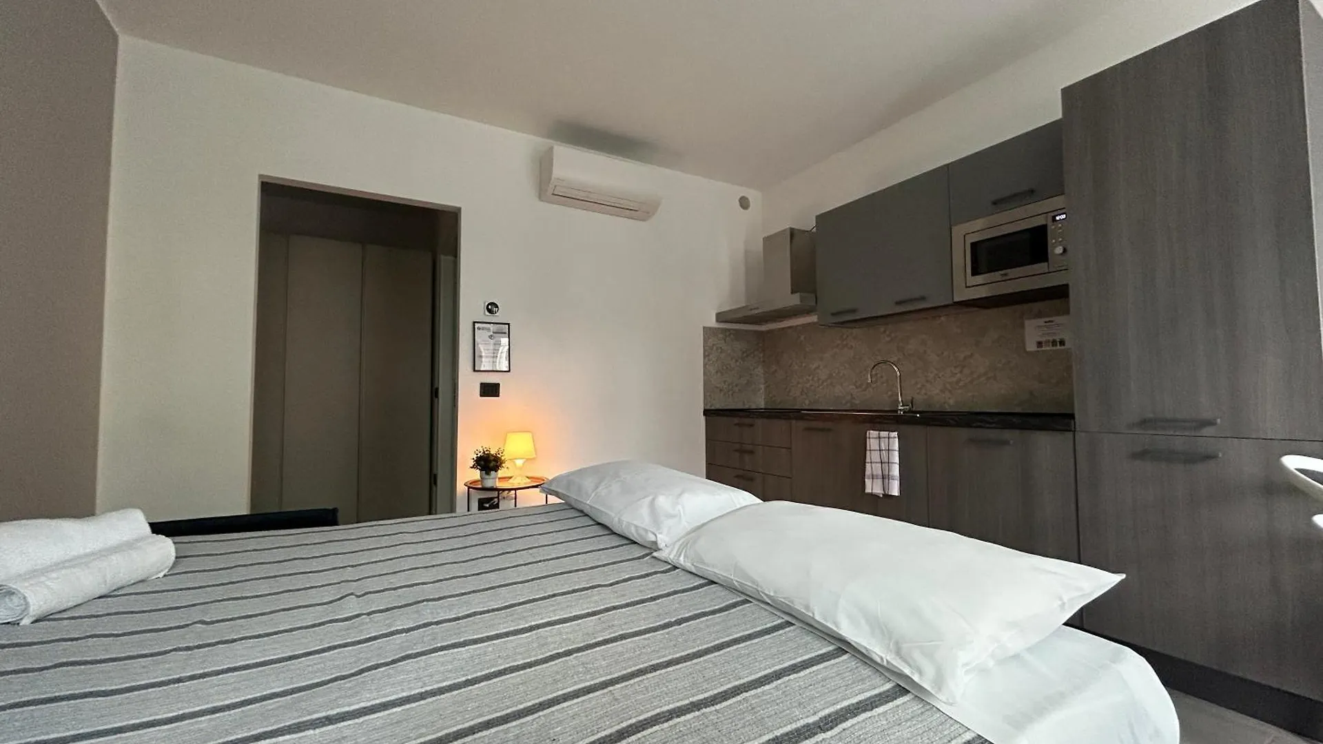 Aparthotel Corridoni33 - Immobili E Soluzioni Rent Bergamo Itálie